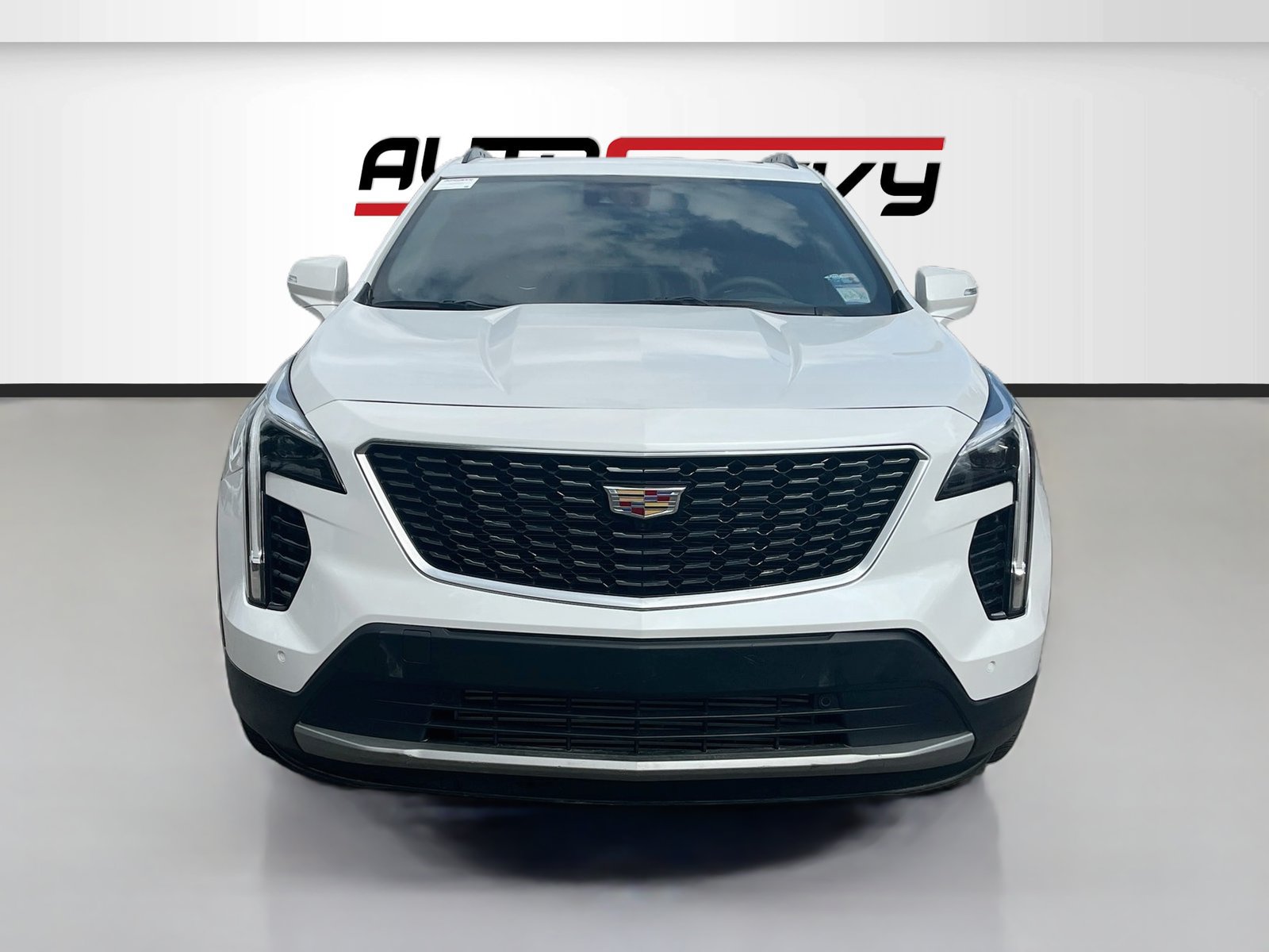 Used 2021 Cadillac XT4 Sport FWD image 2
