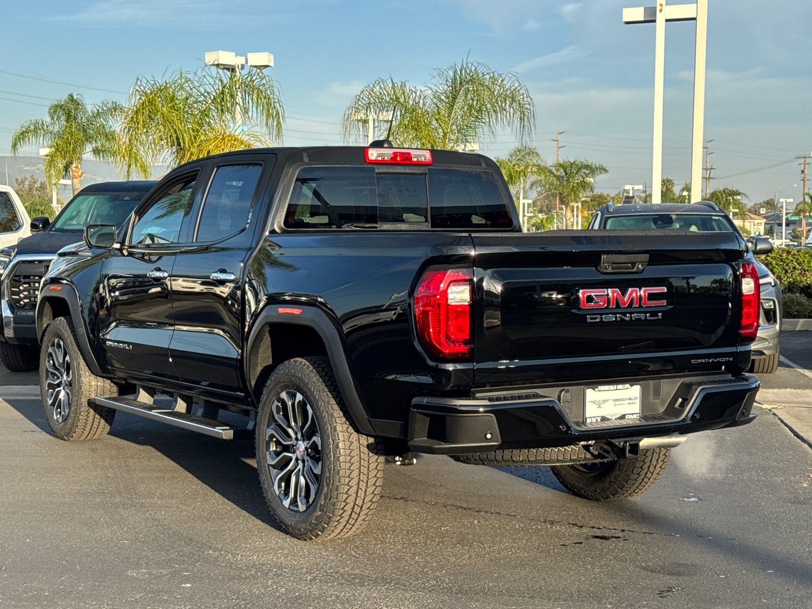 Used 2026 GMC Canyon Denali AWD/4WD image 12