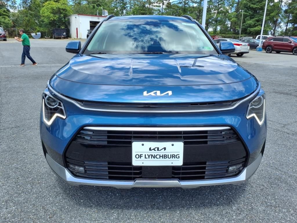 New 2025 Kia Niro EX Touring image 9