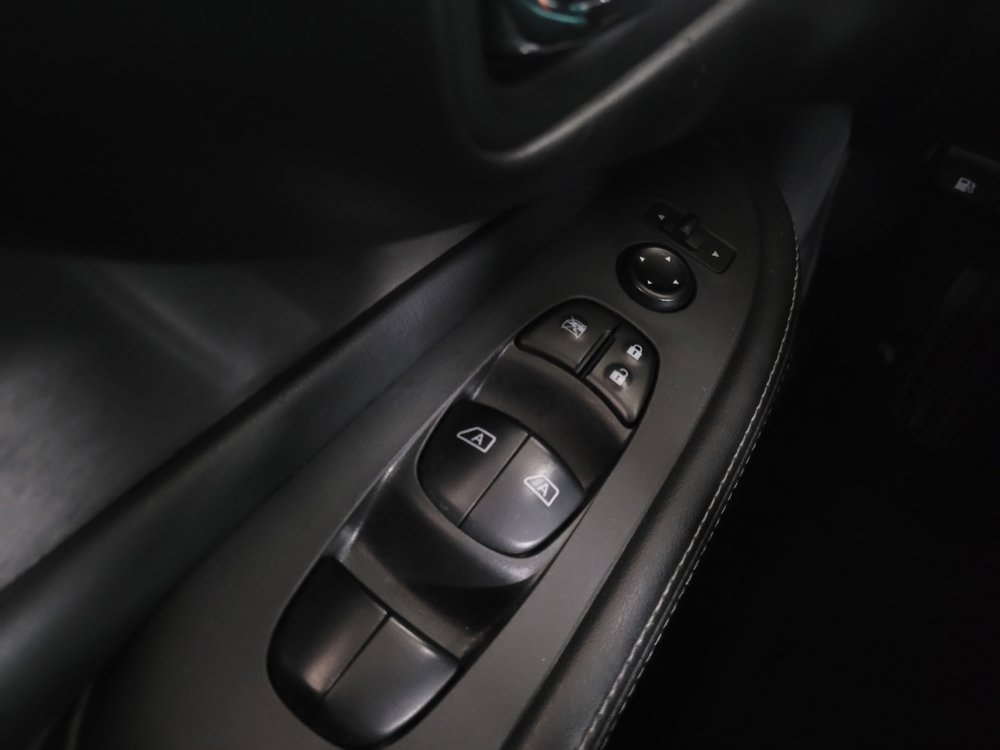 Used 2021 Nissan Murano SV image 27