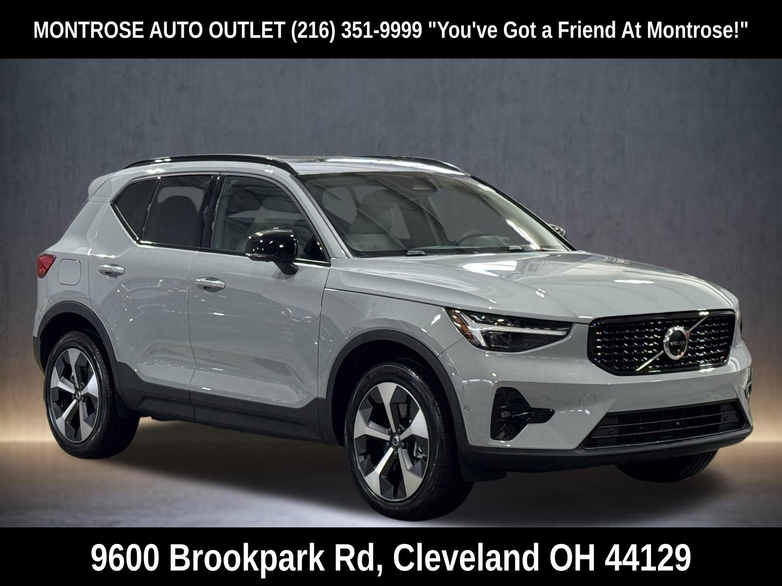 New 2026 Volvo XC40 B5 Plus w/ Protection Package Premier image 7