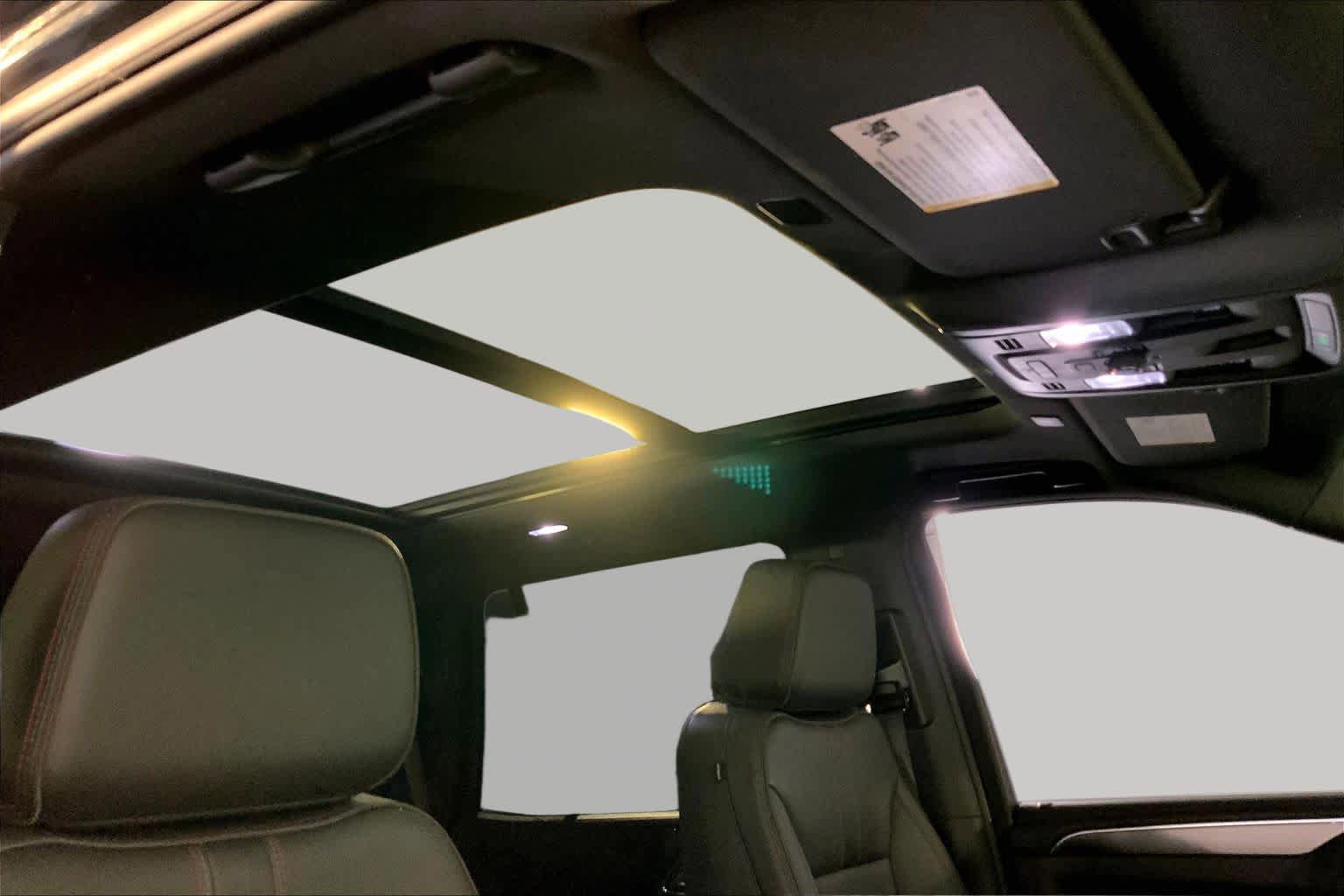 Used 2023 Chevrolet Tahoe RST w/ Luxury Package AWD/4WD image 13