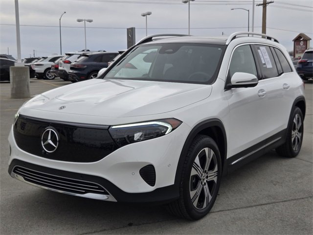 Used 2024 Mercedes-Benz EQB 300 300 image 40