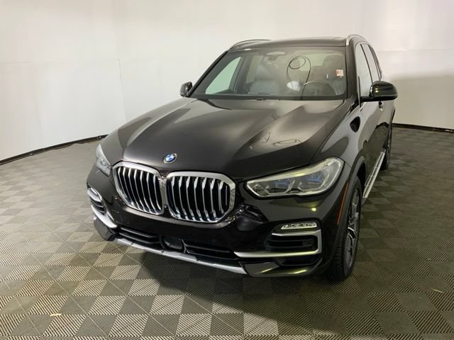 Used 2019 BMW X5 xDrive50i w/ Executive Package AWD/4WD image 3