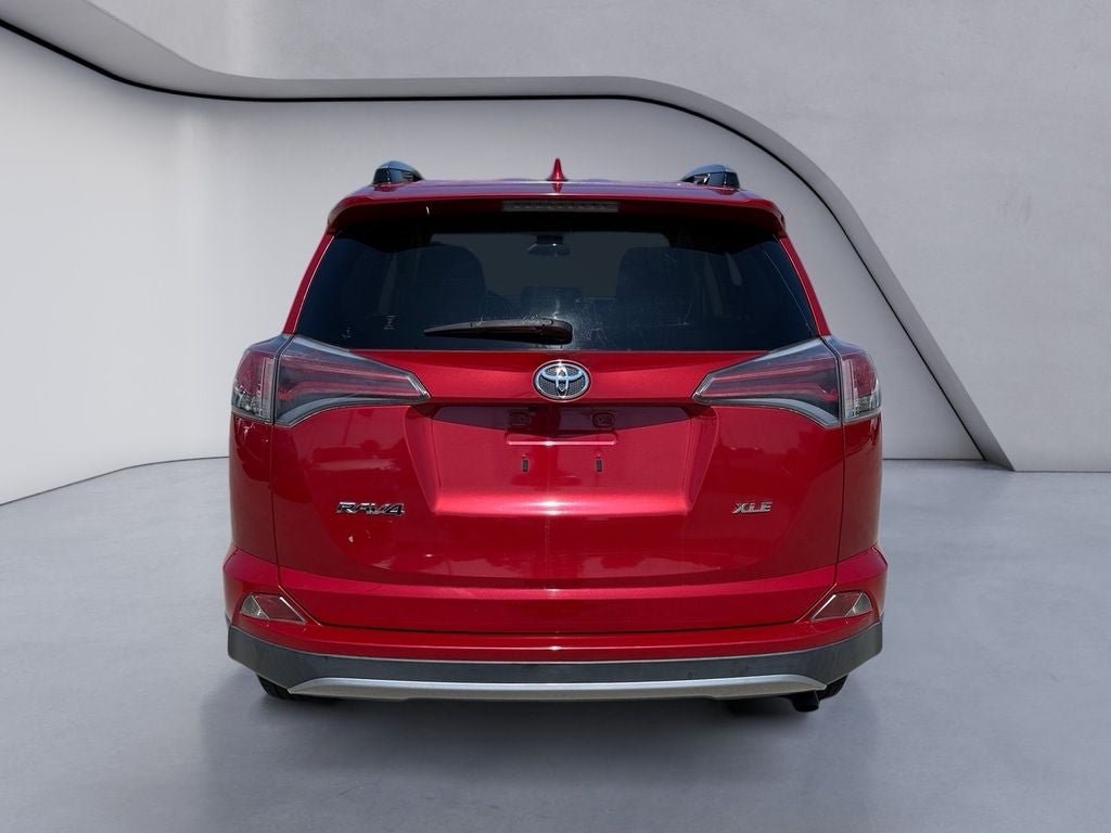 Used 2017 Toyota RAV4 XLE FWD image 4