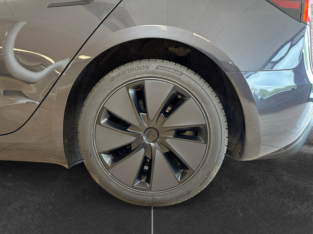 Used 2025 Tesla Model 3 Long Range AWD/4WD image 31