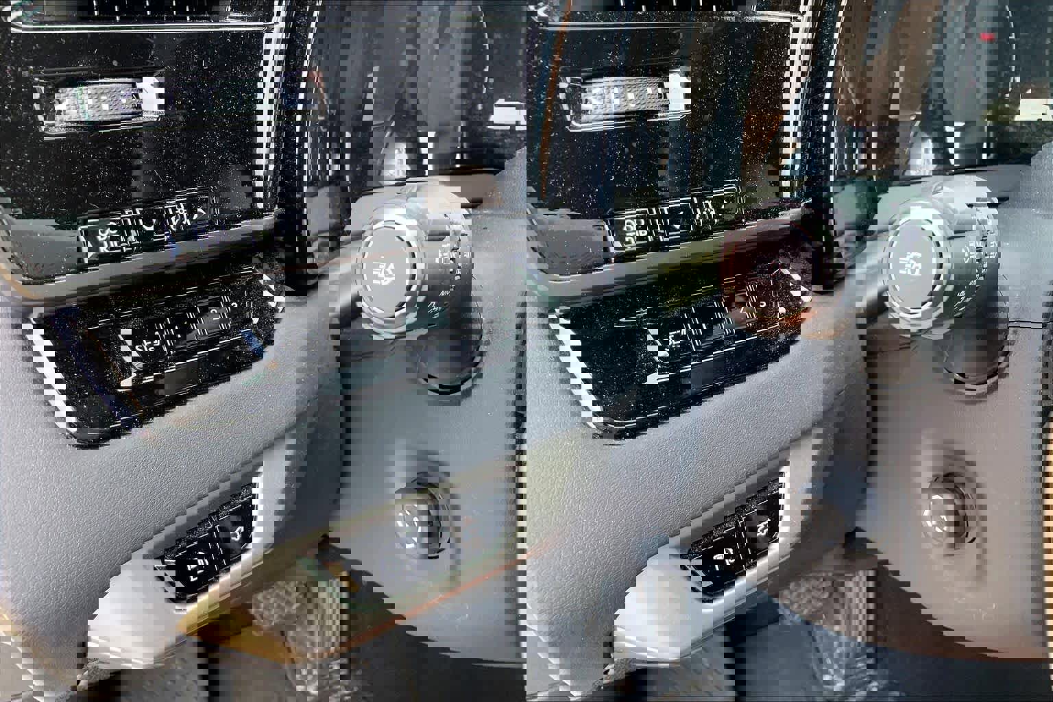 Used 2023 Lexus RX 350 Premium Plus w/ Accessory Package image 36