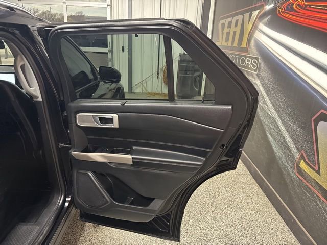 Used 2023 Ford Explorer Limited w/ Equipment Group 301A image 25