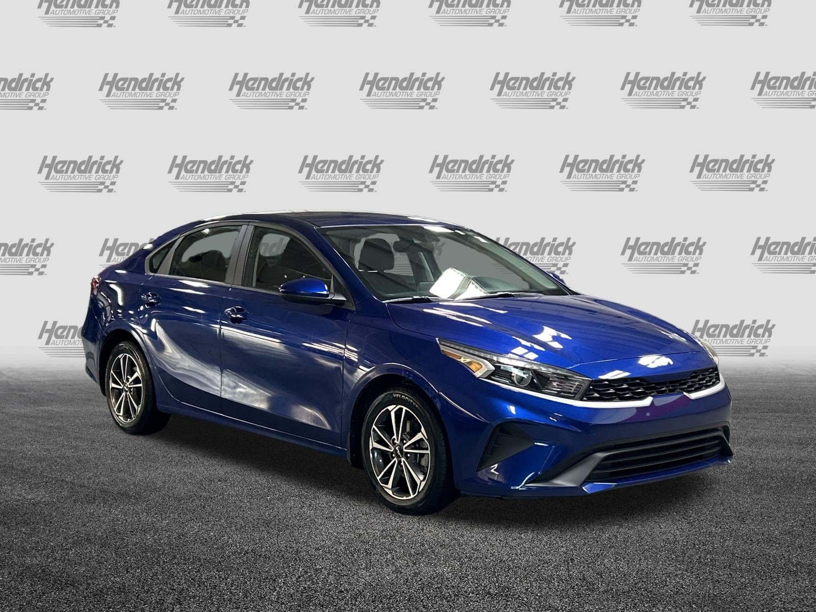 Used 2022 Kia Forte LXS FWD image 2