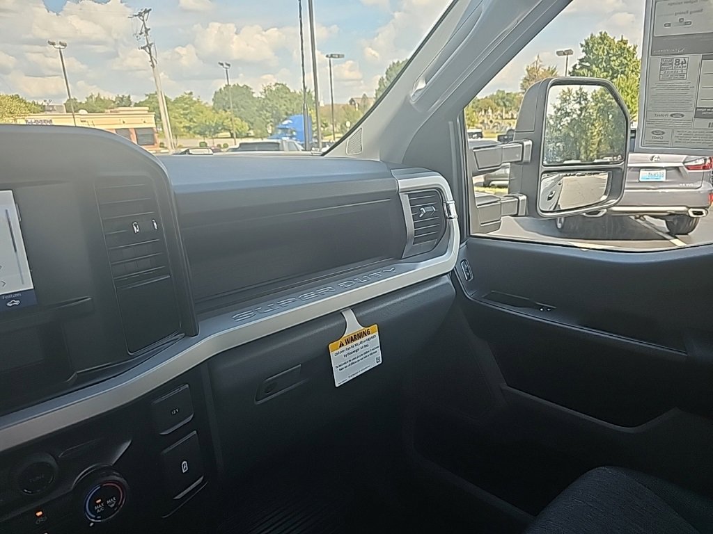 New 2026 Ford F250 4x4 Crew Cab Super Duty image 20