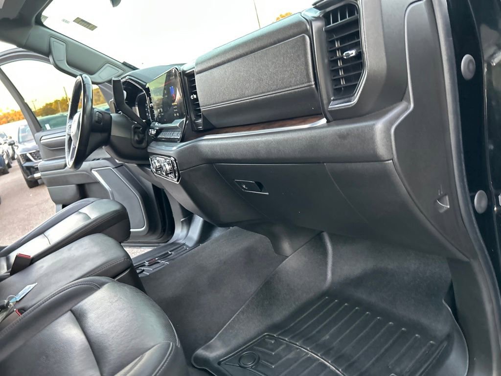 Used 2022 GMC Sierra 1500 SLT image 31