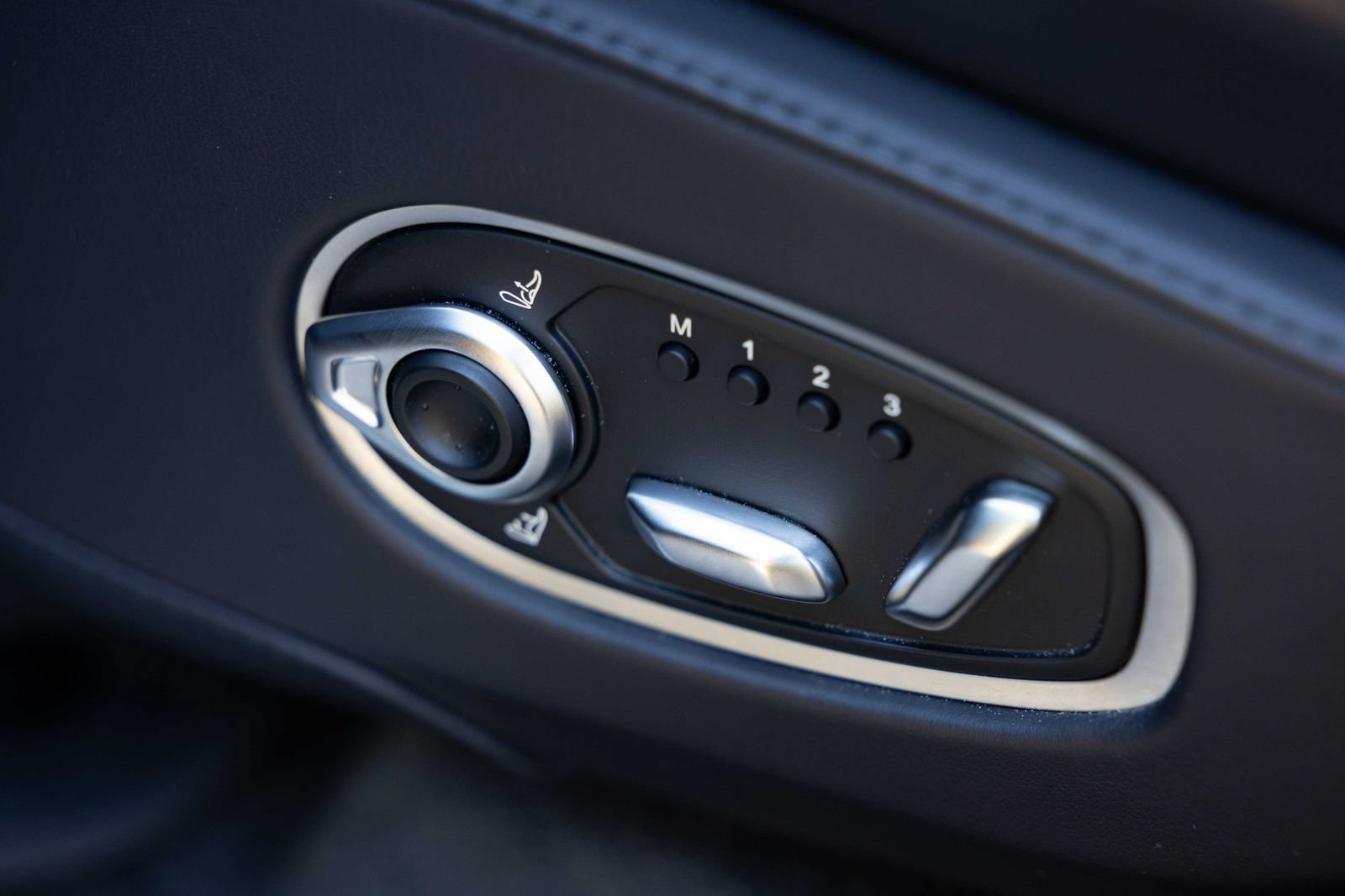Used 2023 Aston Martin DBX 707 AWD/4WD image 38