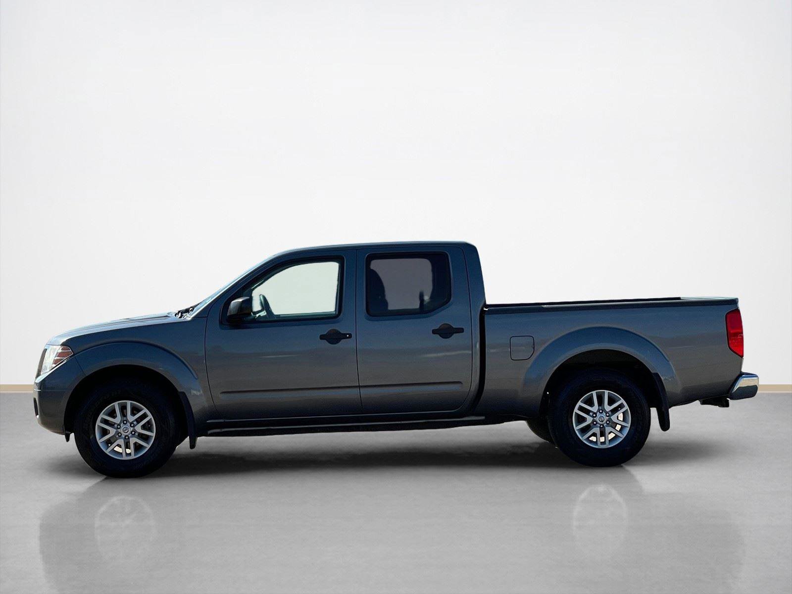 Used 2017 Nissan Frontier SV w/ SV Value Truck Package image 4