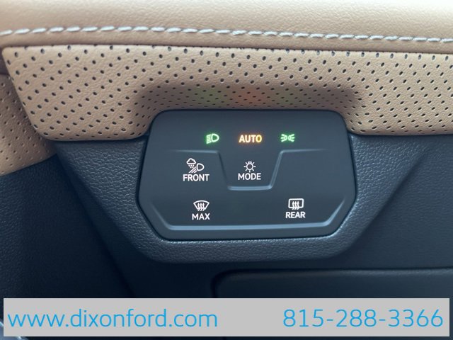 New 2025 Volkswagen Atlas Cross Sport SEL image 18