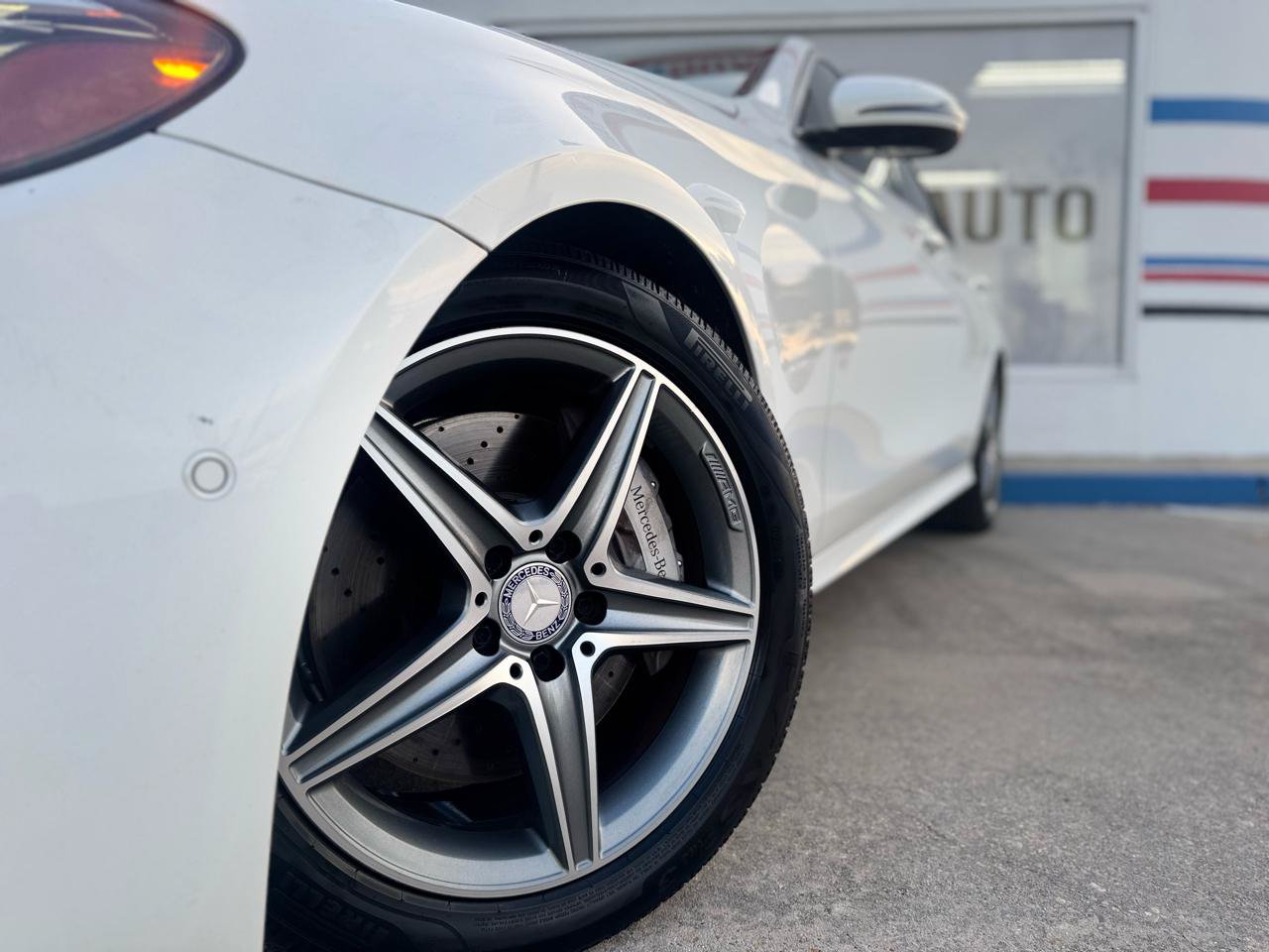 Used 2017 Mercedes-Benz E 300 w/ Premium 1 Package image 5