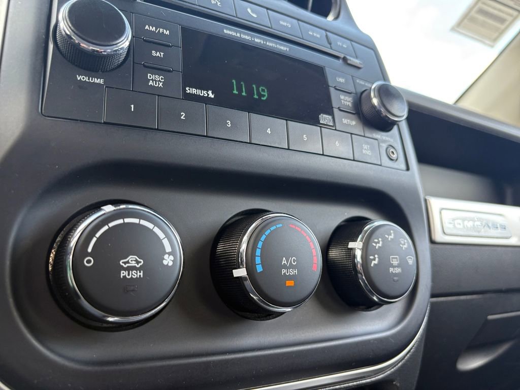 Used 2015 Jeep Compass High Altitude image 24