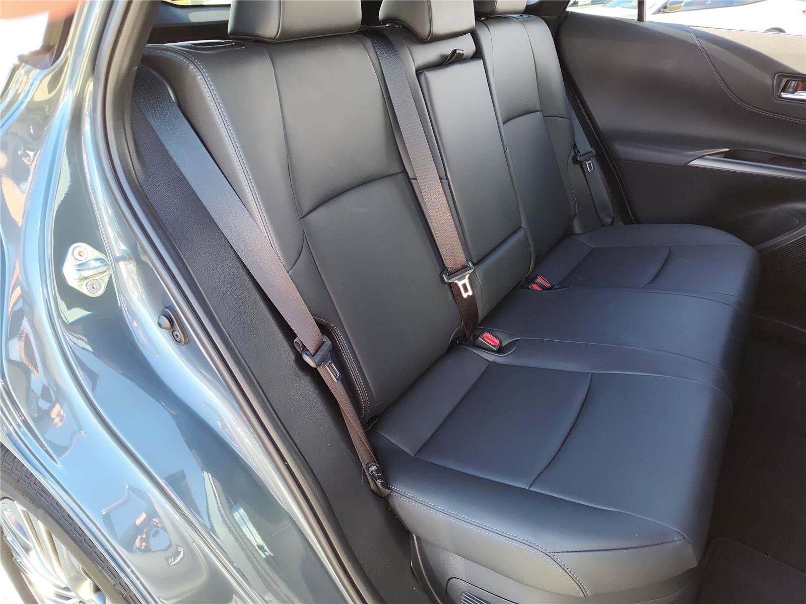 Used 2024 Toyota Venza XLE image 25