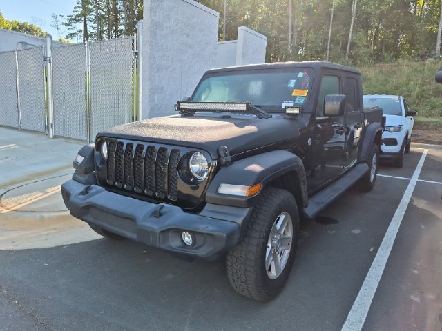 Used 2020 Jeep Gladiator Sport w/ Quick Order Package 24S AWD/4WD image 2