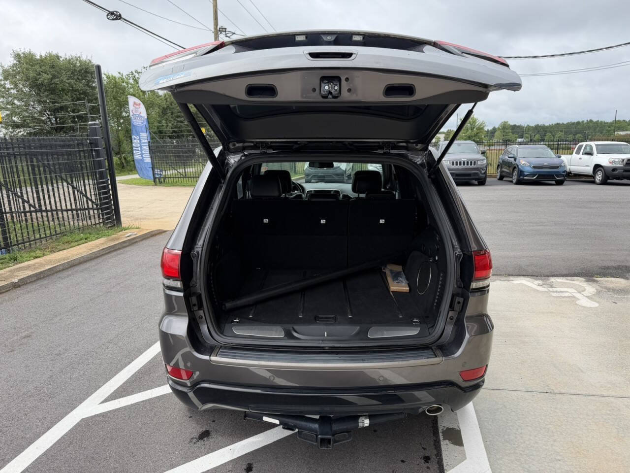 Used 2016 Jeep Grand Cherokee Limited 75th Anniversary RWD image 6