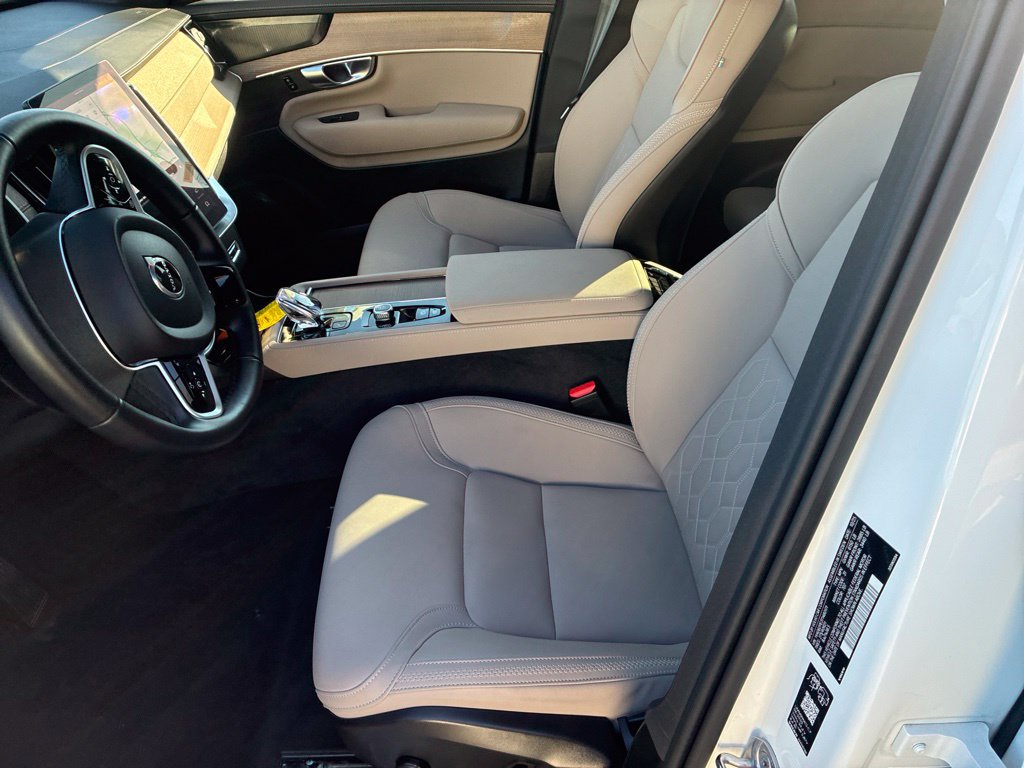 Certified 2026 Volvo XC90 B6 Plus AWD/4WD image 11