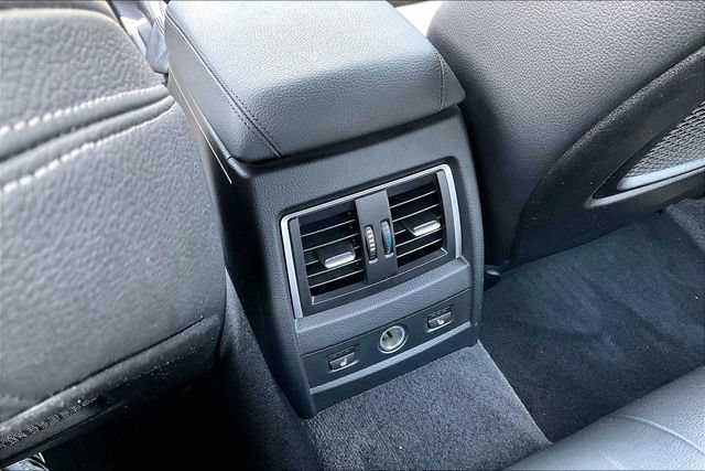 Used 2016 BMW 340i Sedan RWD image 10
