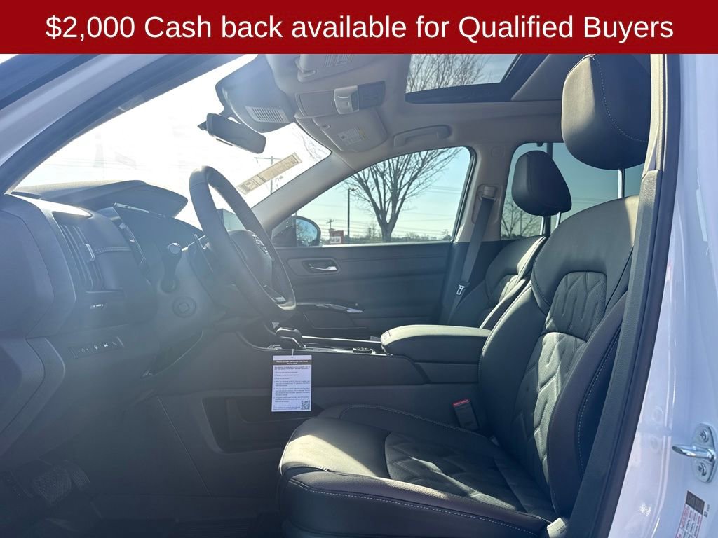 New 2026 Nissan Pathfinder Platinum image 10