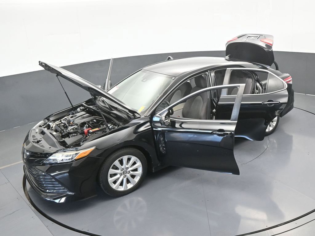 Used 2019 Toyota Camry LE image 63