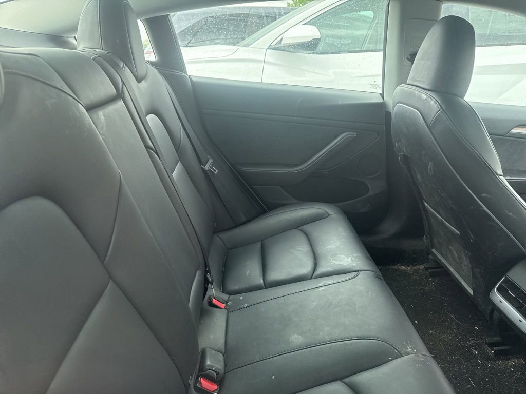 Used 2023 Tesla Model 3 Standard Range image 9