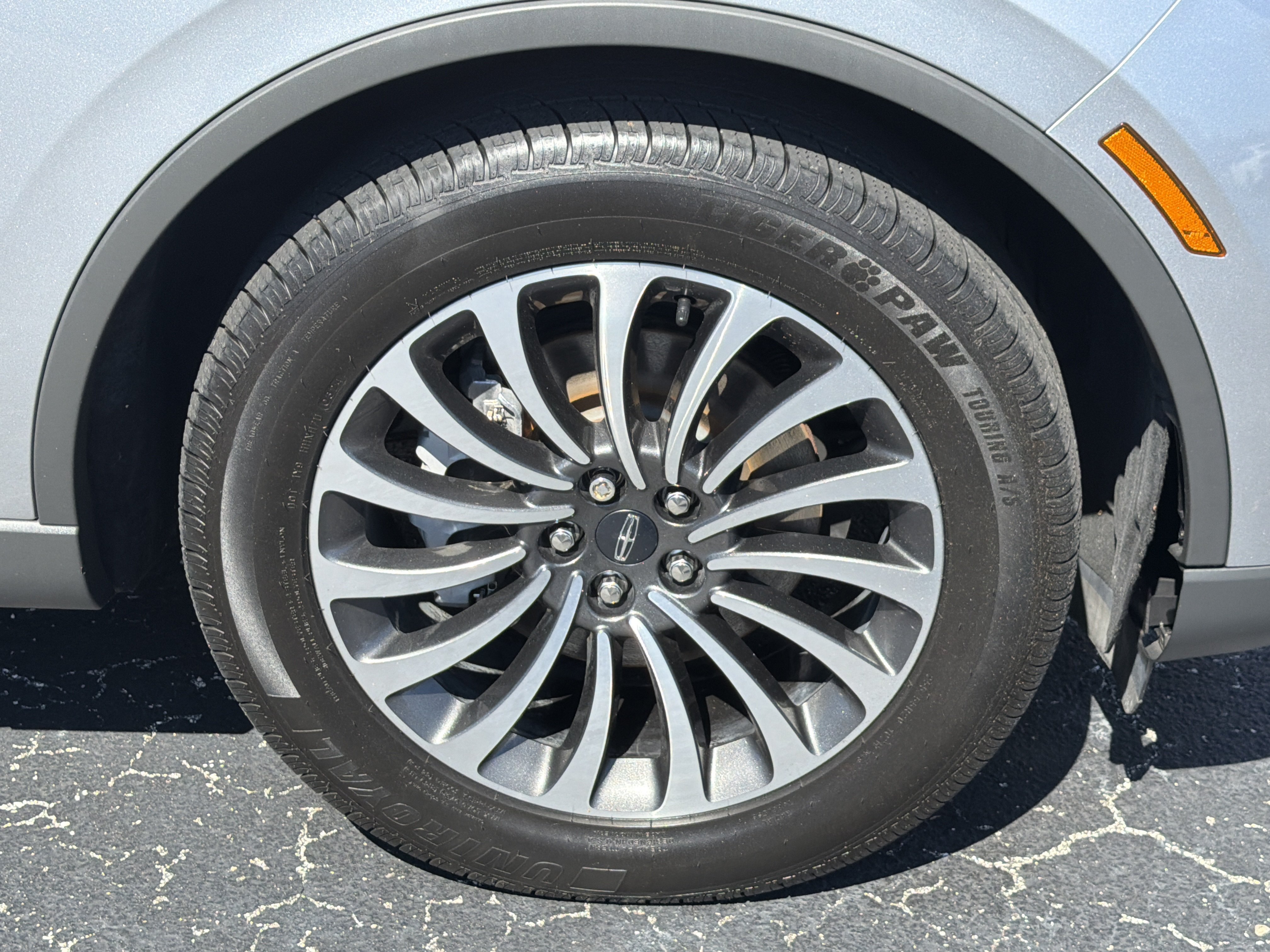 Certified 2020 Lincoln Aviator Reserve w/ Elements Package Plus RWD image 10