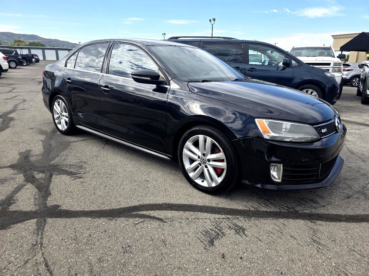 Used 2013 Volkswagen Jetta GLI FWD image 3