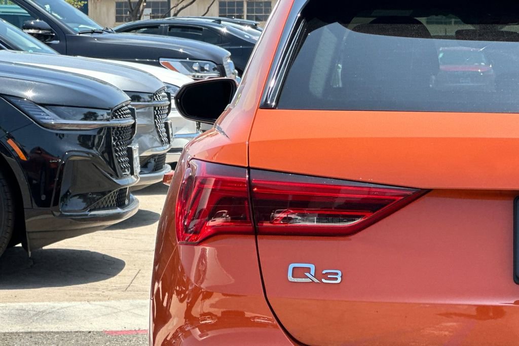Used 2022 Audi Q3 2.0T Premium Plus image 30