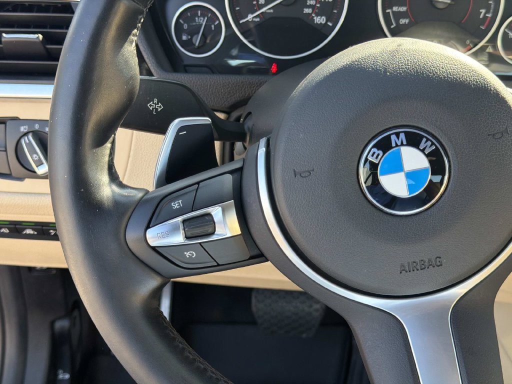 Used 2018 BMW 330i Sedan RWD image 23