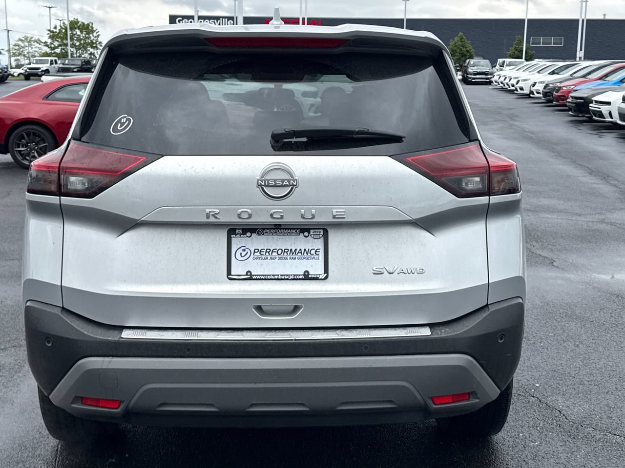 Used 2023 Nissan Rogue SV AWD/4WD image 4