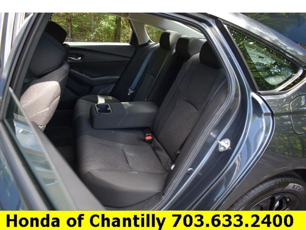 Used 2025 Honda Accord SE image 29