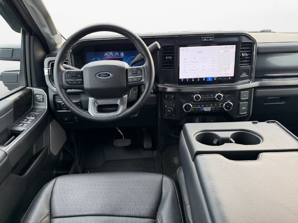 Used 2025 Ford F350 Lariat AWD/4WD image 12