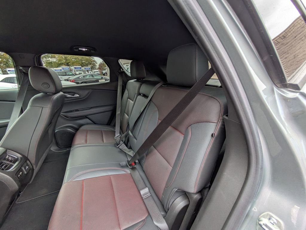 Used 2025 Chevrolet Blazer RS image 24