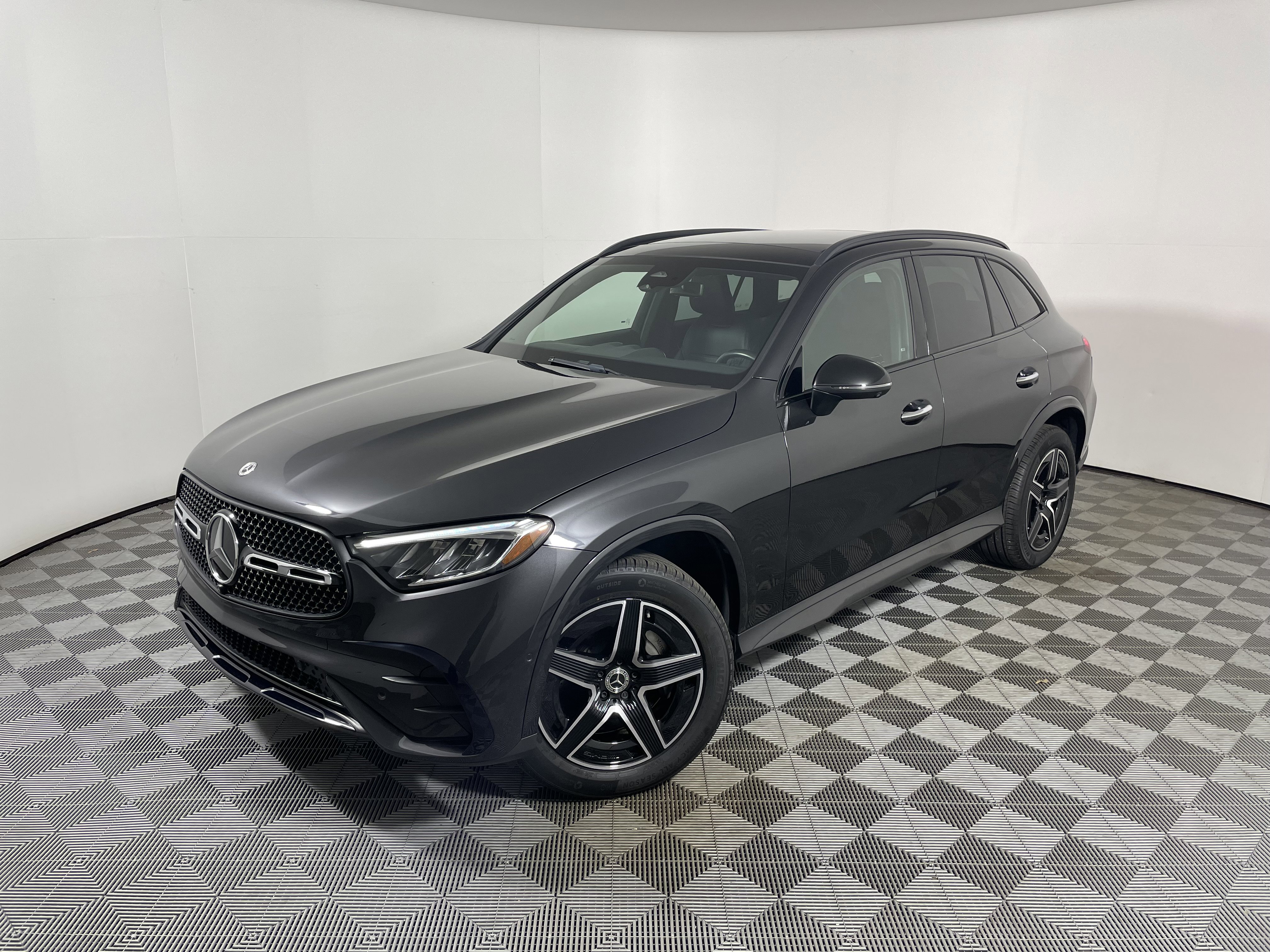 Used 2025 Mercedes-Benz GLC 300