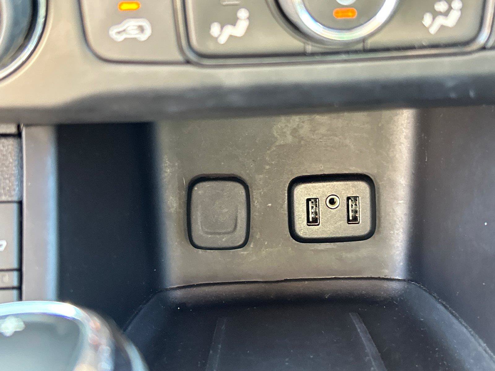 Used 2019 GMC Acadia SLT FWD image 22