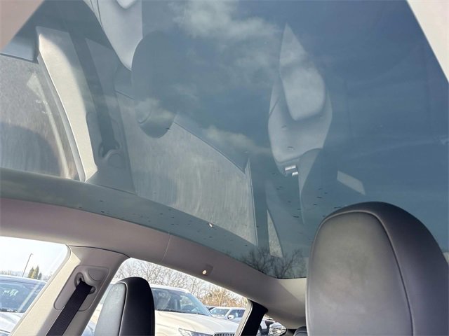 Used 2024 Tesla Model Y Long Range image 27