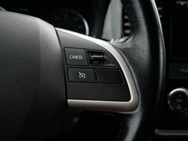Used 2014 Mitsubishi Outlander SE AWD/4WD image 18
