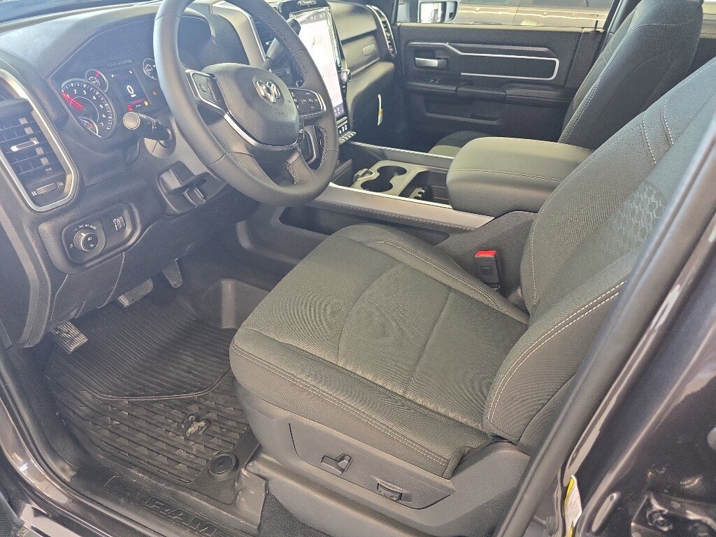 New 2026 RAM 2500 Big Horn AWD/4WD image 14