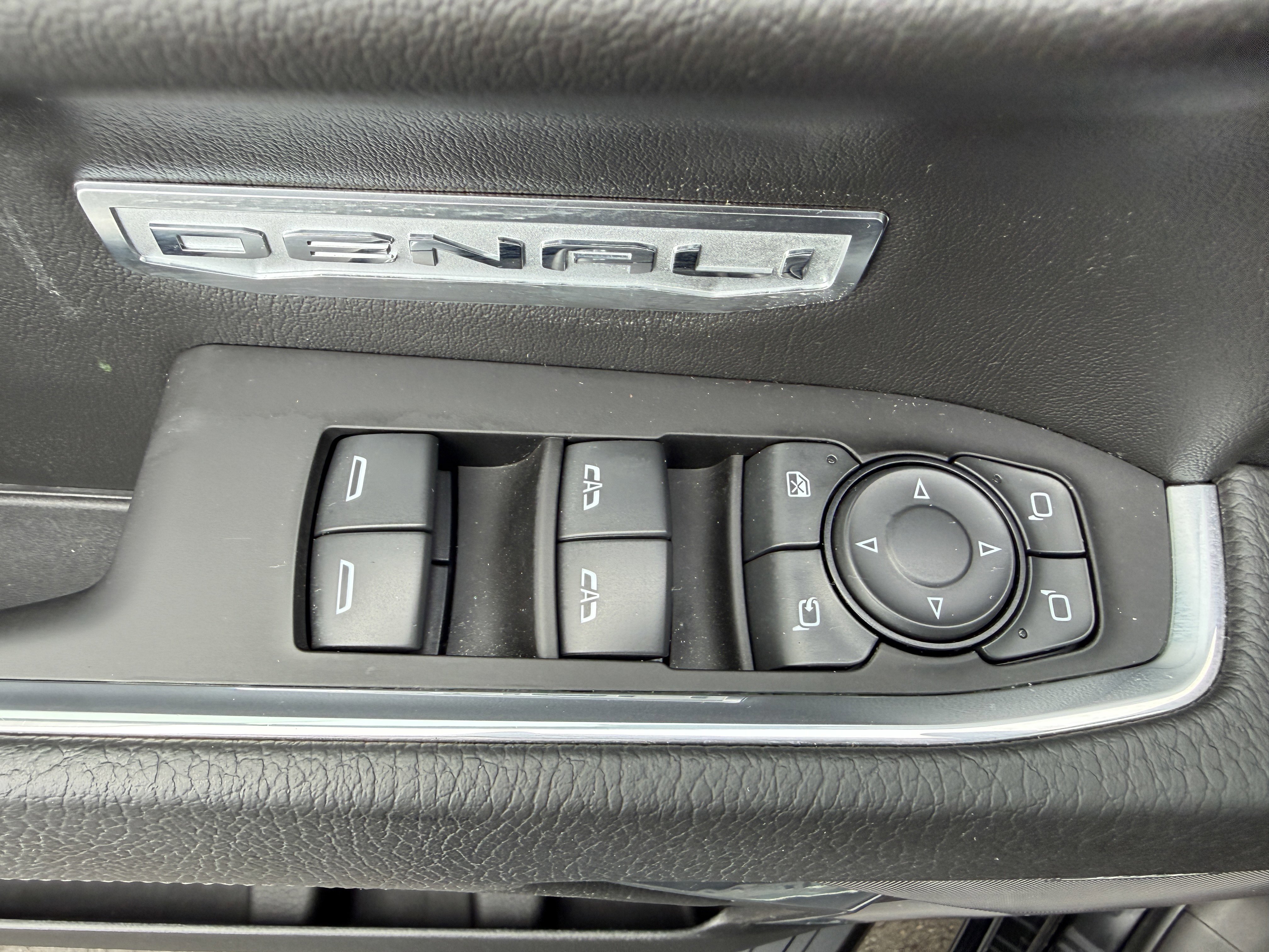 Used 2023 GMC Sierra 1500 Denali w/ Technology Package image 35