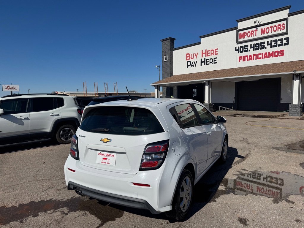 Used 2017 Chevrolet Sonic LT image 8