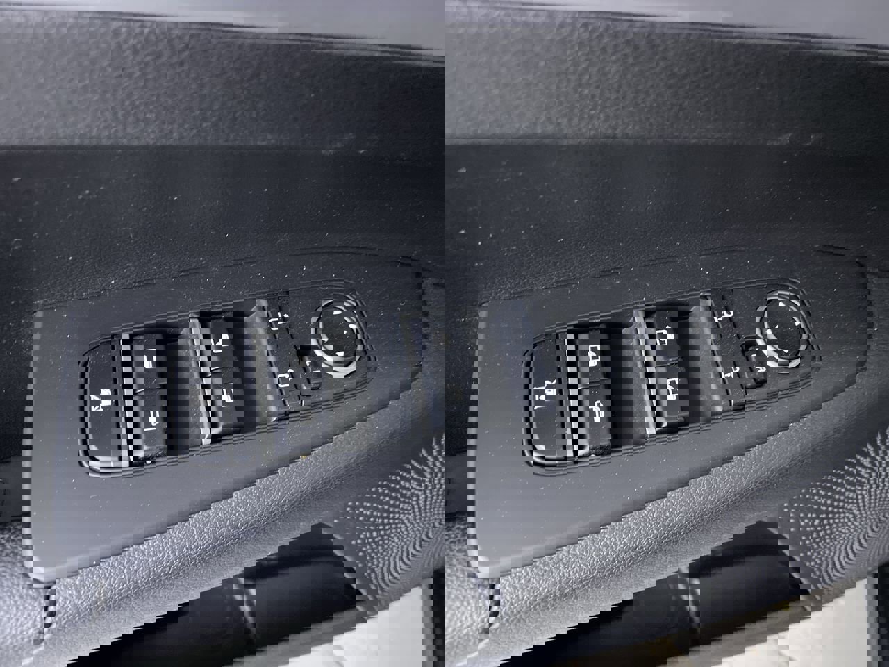 Used 2022 Kia Forte LXS image 11