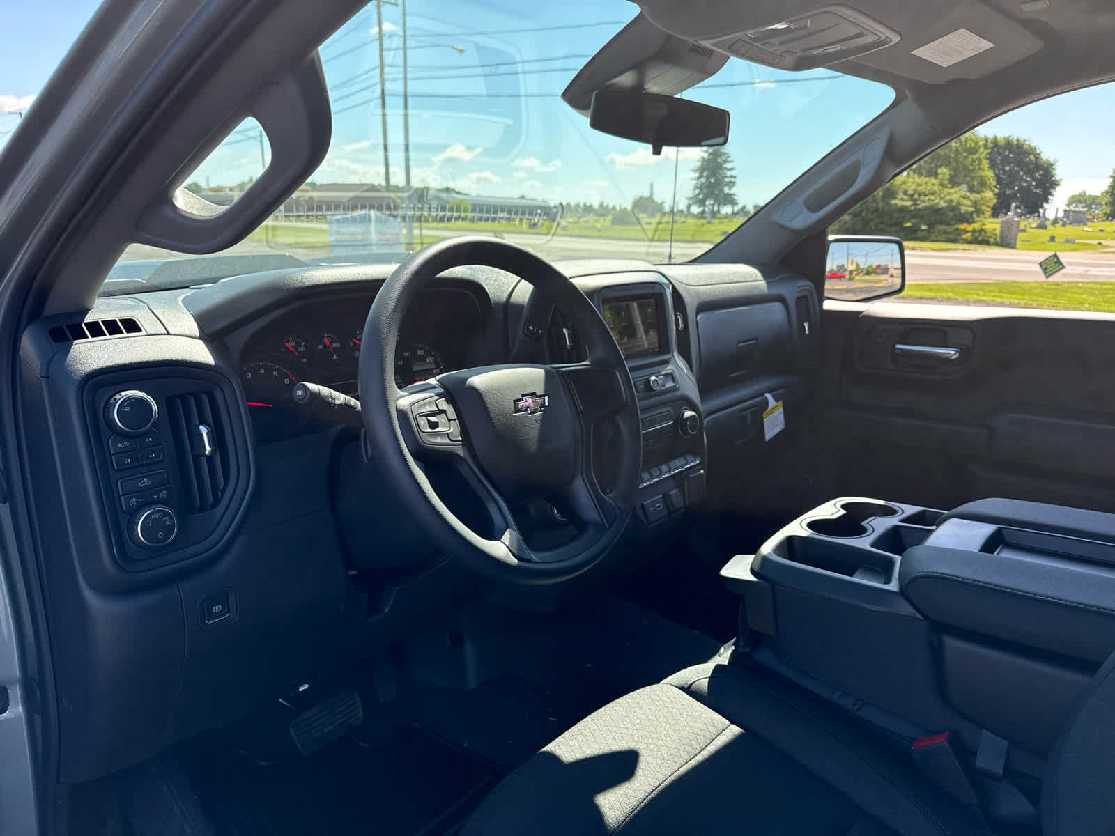 New 2026 Chevrolet Silverado 1500 Custom Trail Boss w/ Turbomax Blackout Package AWD/4WD image 13