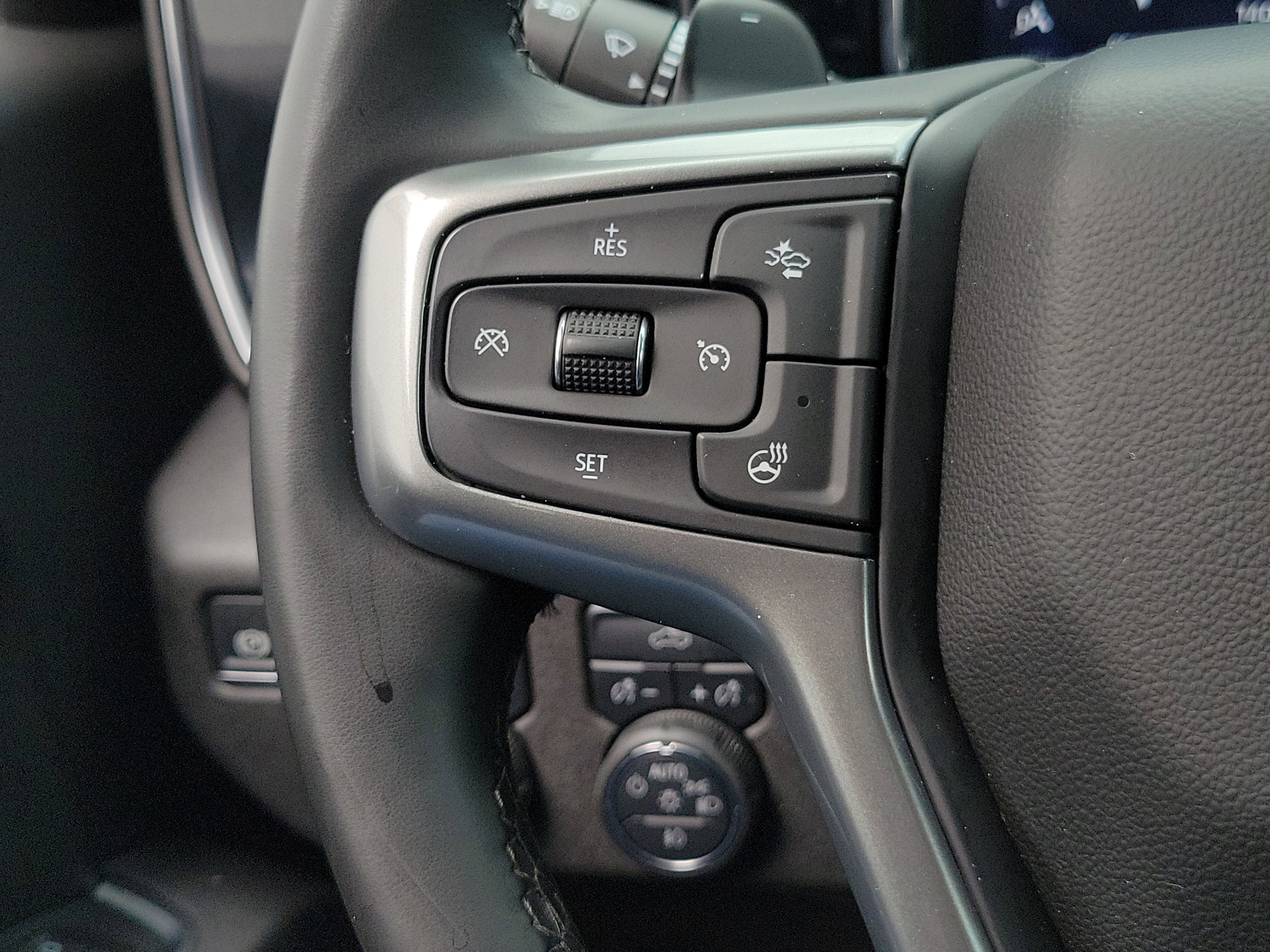 Certified 2025 Chevrolet Silverado 1500 RST w/ Convenience Package II RWD image 26