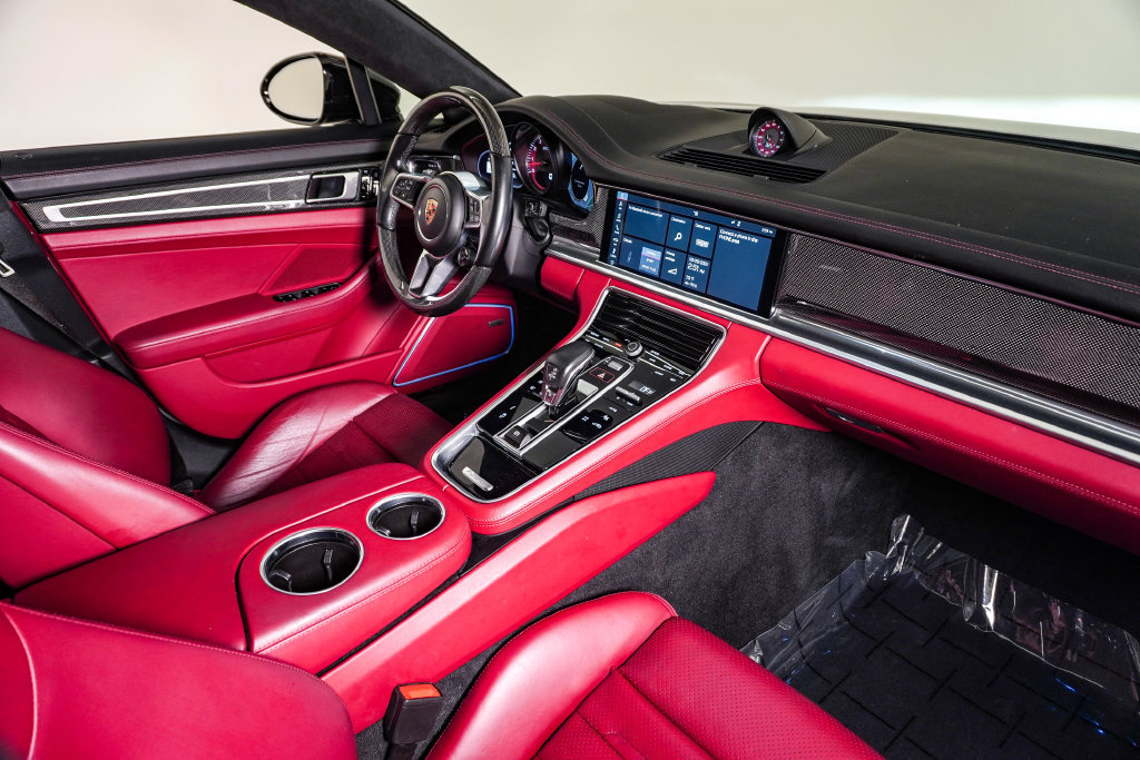 Used 2019 Porsche Panamera GTS AWD/4WD image 14