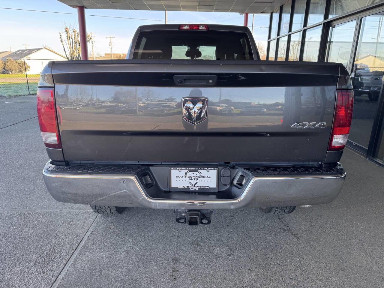 Used 2018 RAM 2500 Tradesman w/ Chrome Appearance Group image 3