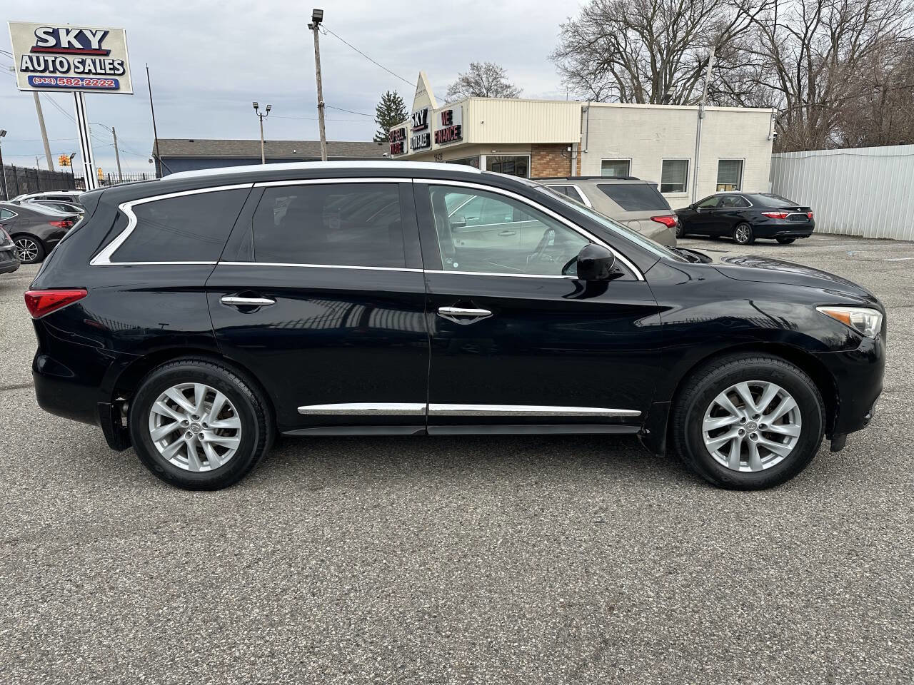 Used 2013 INFINITI JX35 AWD image 8