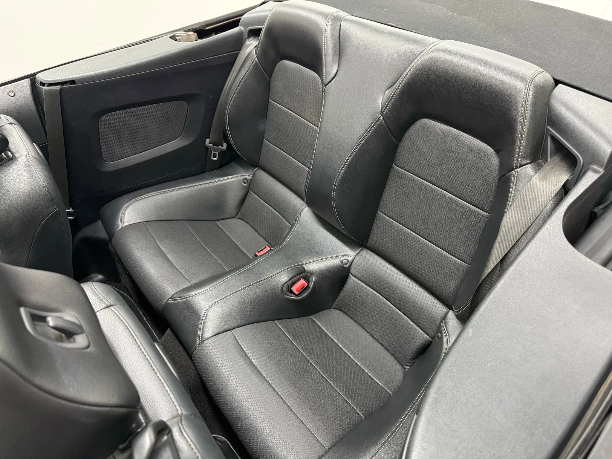 Used 2019 Ford Mustang Premium image 15